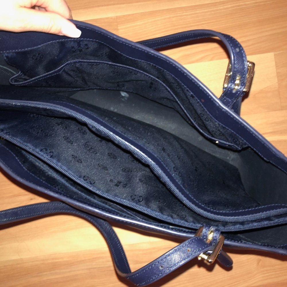 Tory Burch Tote Navy - Picture 4 of 7